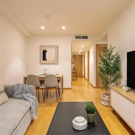 Maikran Signature Exclusive Town Hall Apartman *