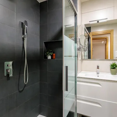 Maikran Signature Exclusive Town Hall Apartman Alicante