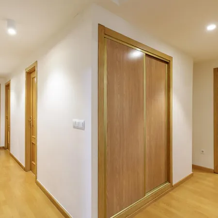 Maikran Signature Exclusive Town Hall Apartman *